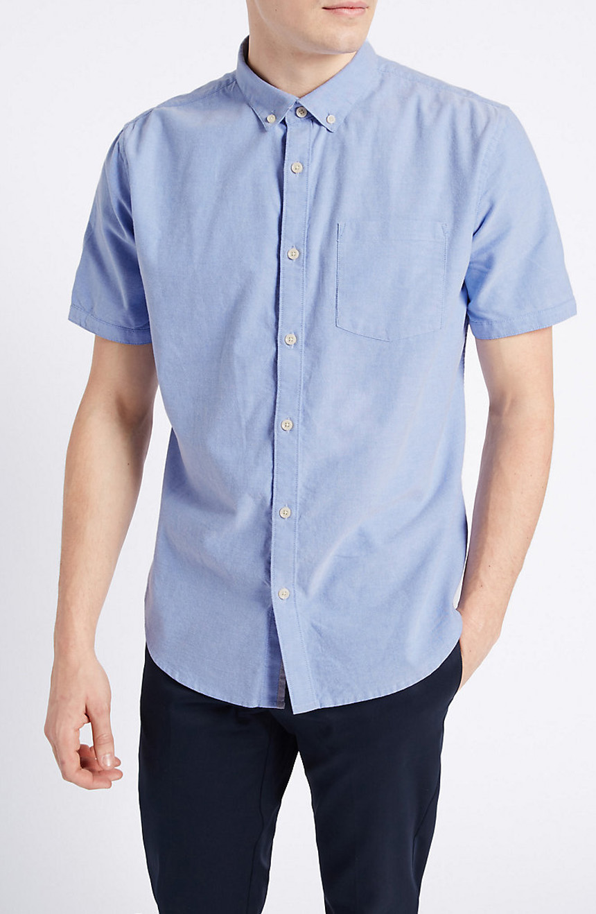 Light blue short sleeve Oxford shirt for men.