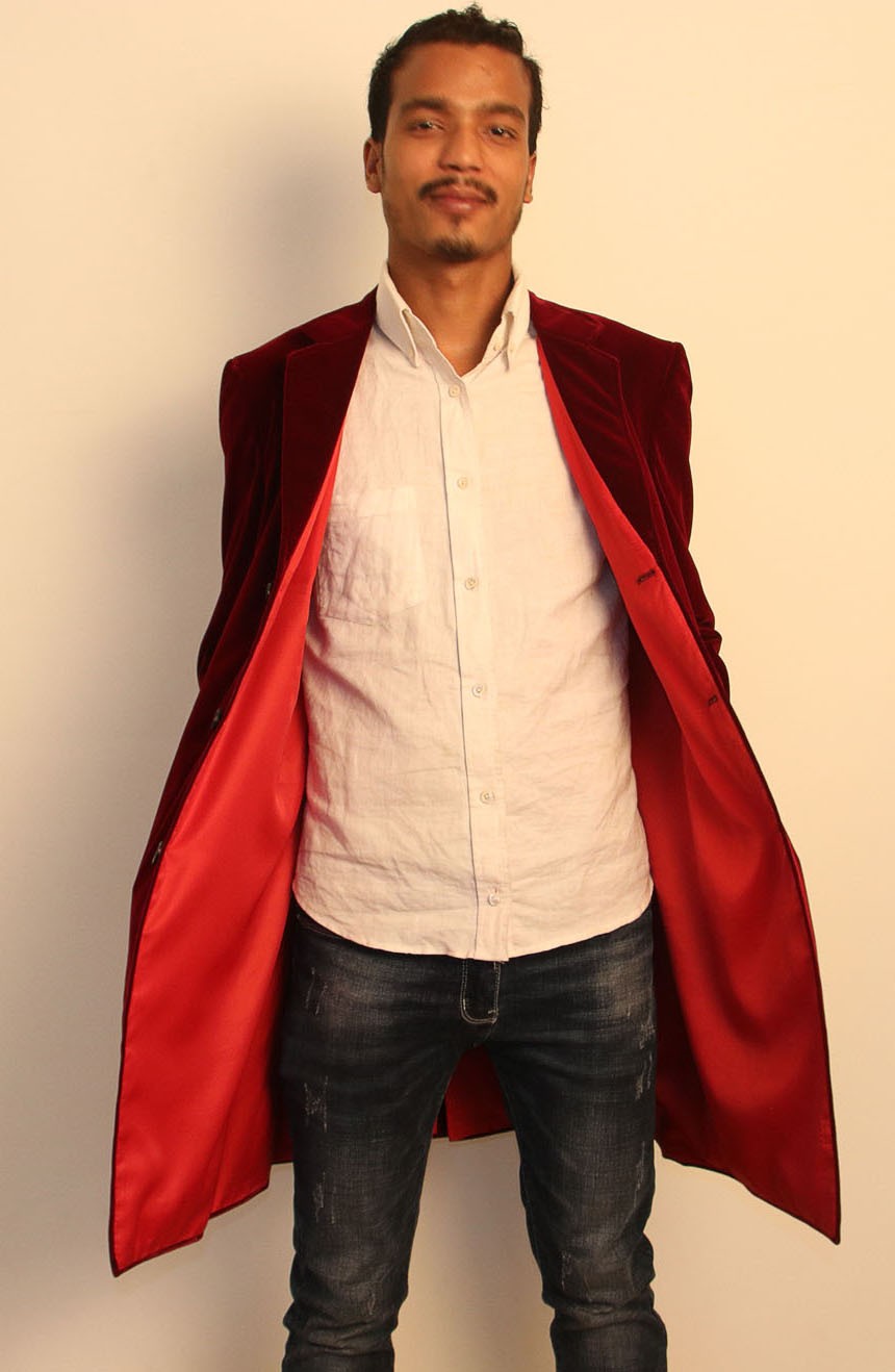 12th Doctor maroon red velvet coat red lining view.