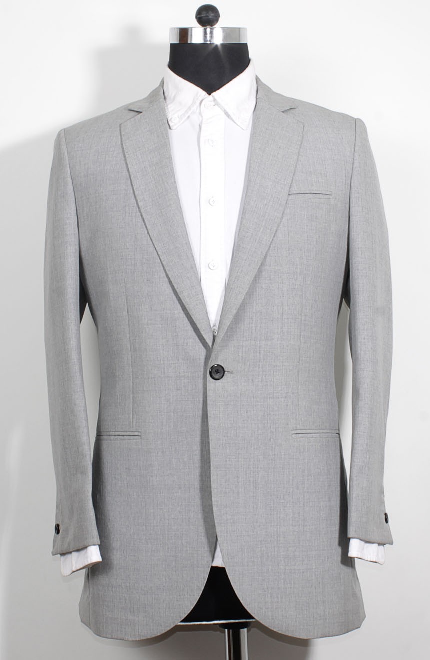 Tom Cruise Collateral suit aka Vincent's grey suit a full front view.